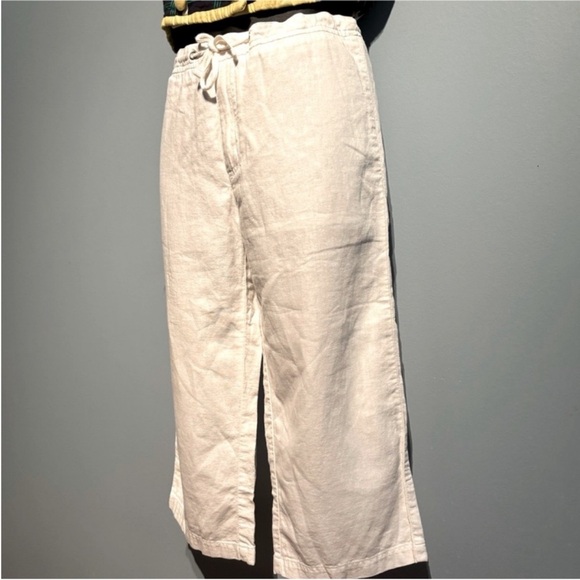 🛑 6/$25 Summer Chic 2 pc Outfit | Linen Crop Pants & Floral Top size small - Picture 3 of 15